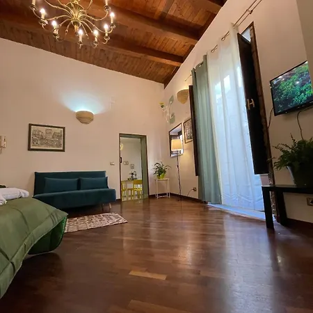 Charming House In The Historic Center Of * Palermo
