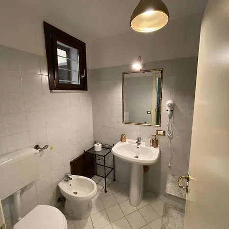 Charming House In The Historic Center Of Apartment