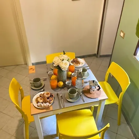 Charming House In The Historic Center Of Apartment Palermo