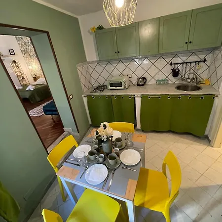 Apartment Charming House In The Historic Center Of Palermo